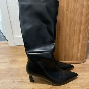 Classic Black Knee-High Pointed Toe Boots